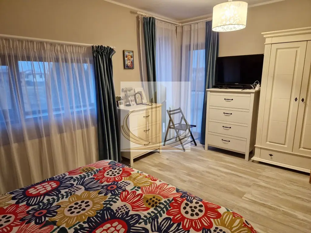 Casă Individuală | 4 Camere | Garaj | Curte Amenajată | Dumbravita