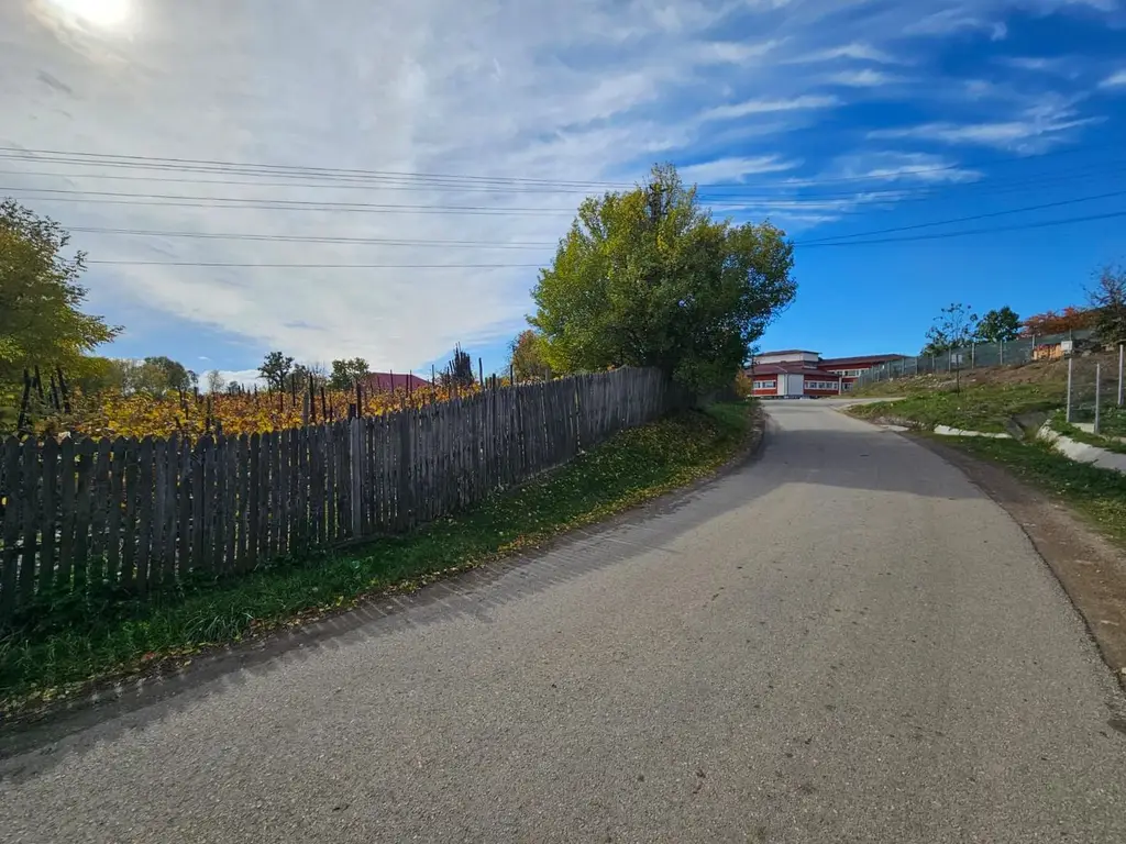 Teren intravilan 690 mp, utilități, lângă Spital Călinești