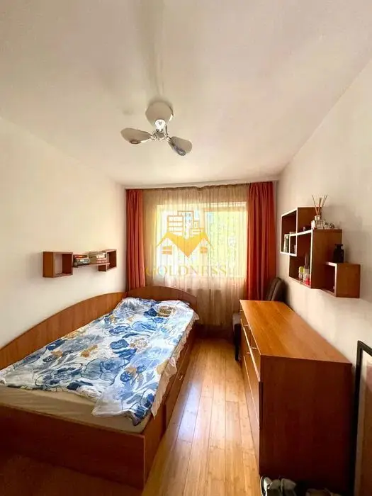 2 camere, decomandate, balcon, Manastur Zona Big, Izlazului,Mehedinti