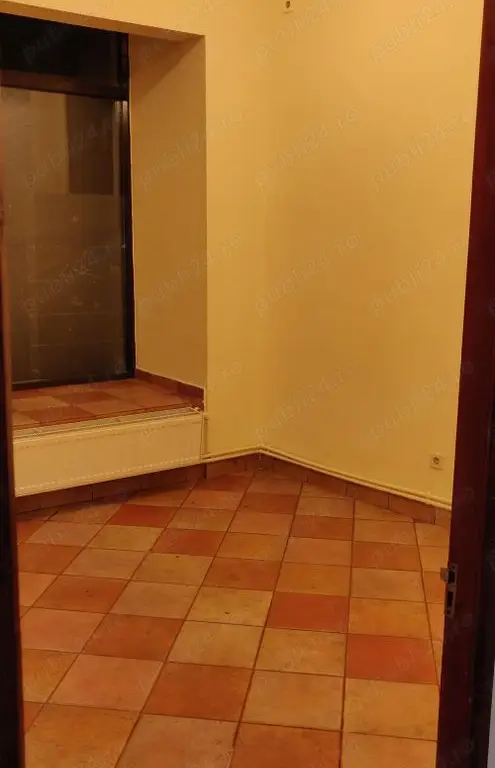 Inchiriez spatiu comercial ultracentral