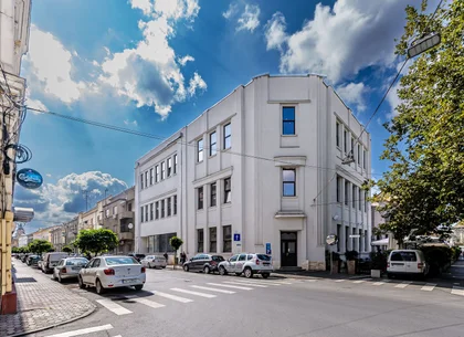 Clădire ultracentrală de vânzare Bulevardul Decebal Comision 0