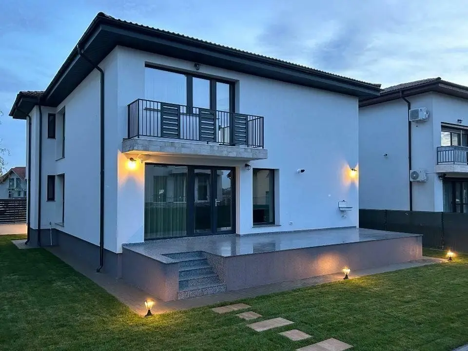 BRASADAS închiriază Vila Lux 4 Cam Aviatiei-Cart. H. Coanda.
