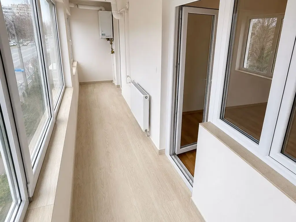 Apartament 2 camere decomandat, complet renovat, garaj inclus Aradului