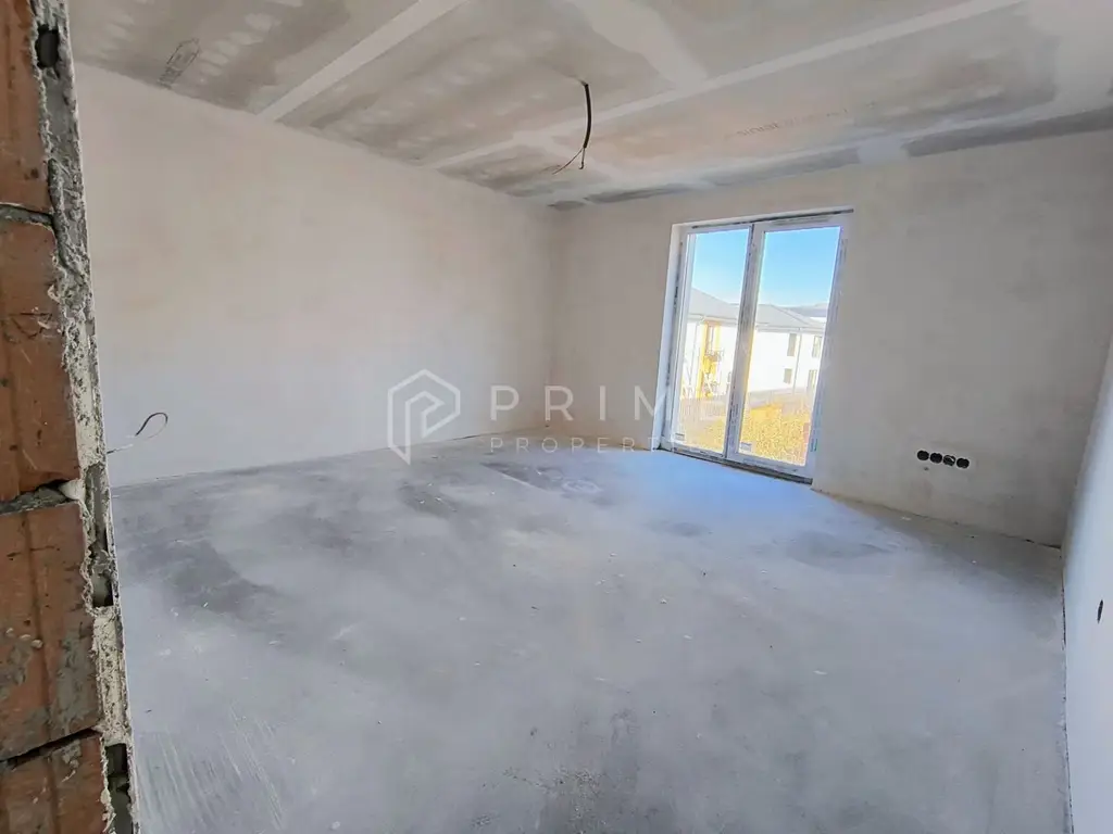 Construcție nouă, zonă liniștită – case 3 dormitoare, teren 250 mp