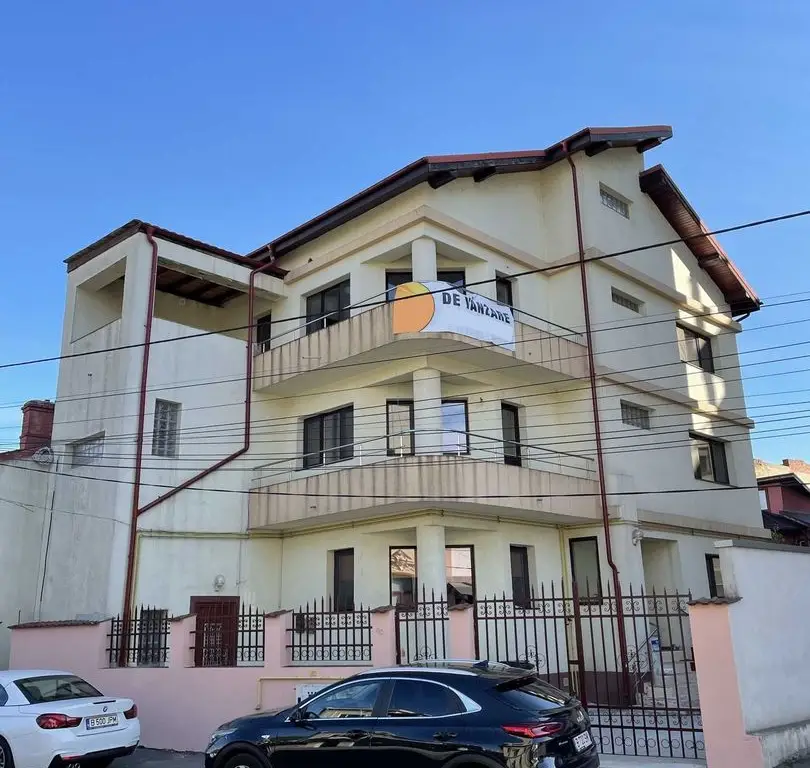 Ag BRASADAS vinde vila 8 cam curte 237mp D+P+2+M 13 Sept.