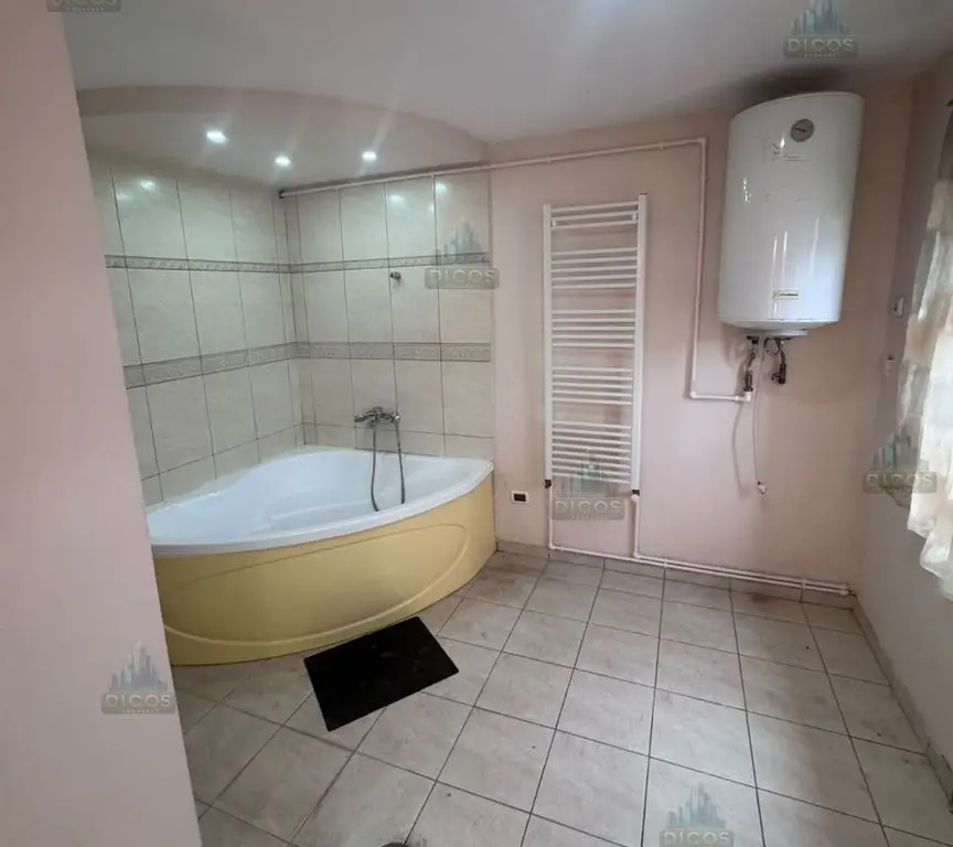 Apartament 4 camere 114 mp – Strada 1 Decembrie 1918 (zona Oinac)