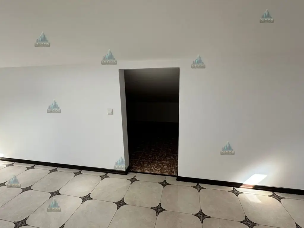 Vilă de vânzare 1500 mp teren