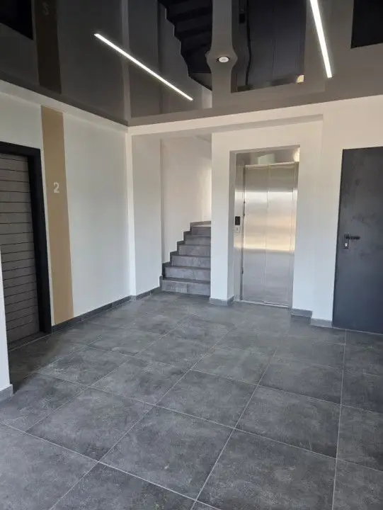 De vanzare aparatament cu o camera, bloc nou, Micro 17, etaj 3, 69.000 Euro