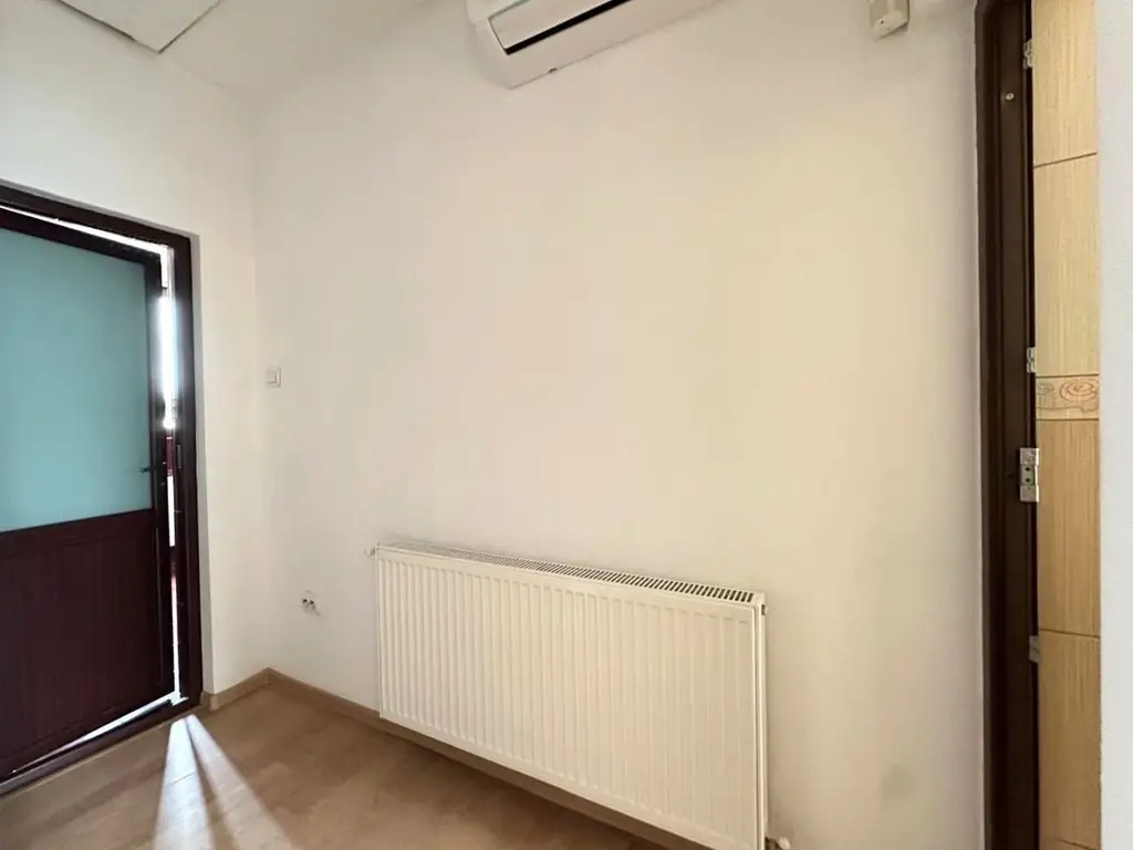 Inchiriere casă complet renovată cu 4 camere Băneasa, Sector 1