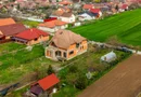 PRET NOU! Casă 6 camere - la roșu - Zimandcuz, Arad – COMISION 0