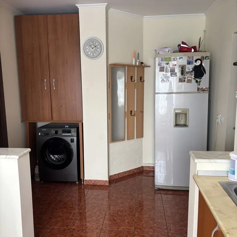 BRASADAS vinde ap 3 cam etaj 4/10 Micro 15 utilat mobilat.