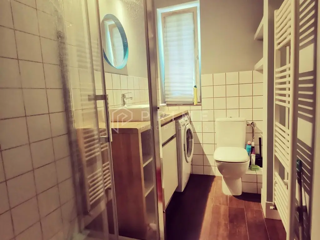 De închiriat: Apartament modern cu 1 cameră, în zona 7 Noiembrie