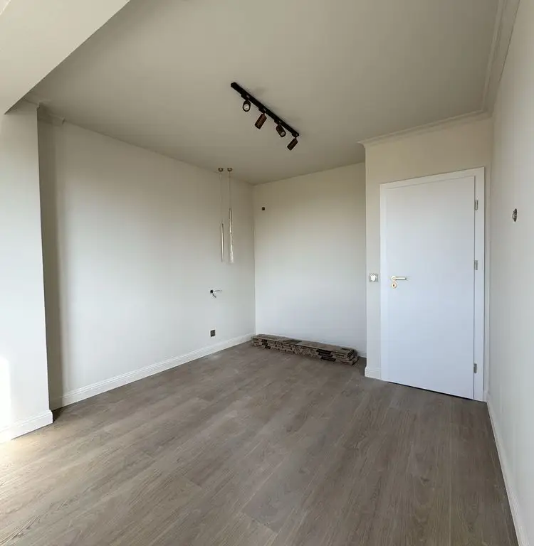 BRASADAS vinde ap 2 cam Central Loc de Parcare Bloc nou