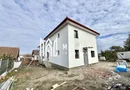 Casă Tip Duplex | 4 Camere | 2 Balcoane | Terasă | Șura Mică