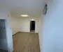 BRASADAS vinde garsoniera pe Ostrovului la etajul 4/4.
