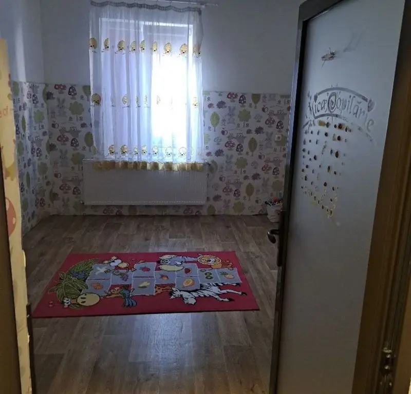 BRASADAS vinde casa in centrul orasului S+P+M Piata Mare