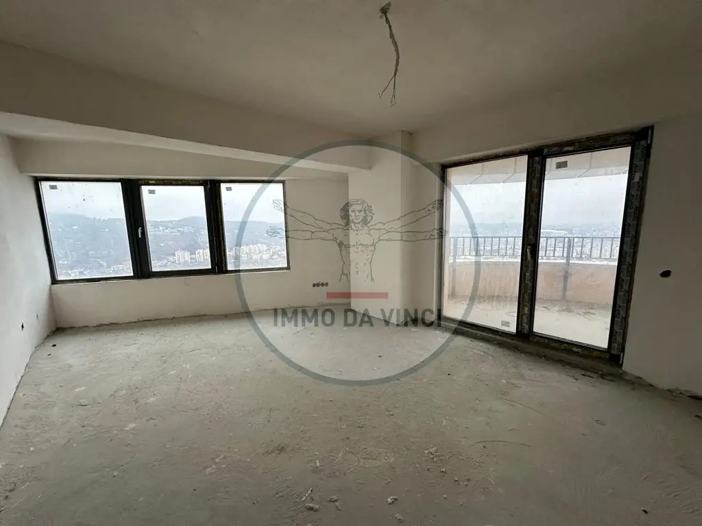 Penthouse West Tower