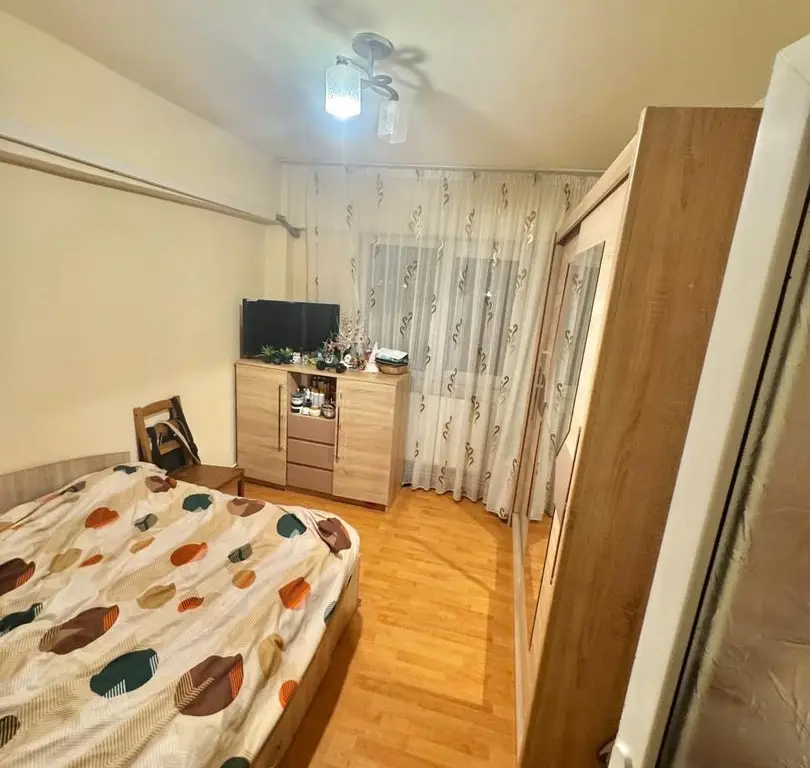 Apartament 3 camere de vânzare – Tineretului