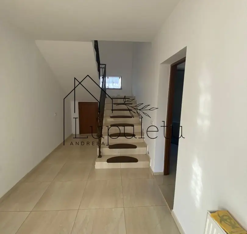 VILĂ PREMIUM DE VÂNZARE | STRADĂ PRIVATĂ | 5 CAMERE | Rasinari
