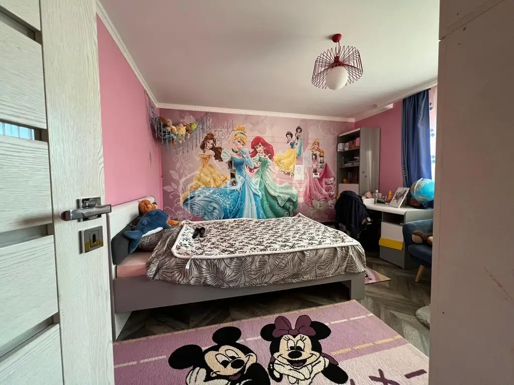 Vilă individuală premium | 730 mp teren | 4 dormitoare | Garaj