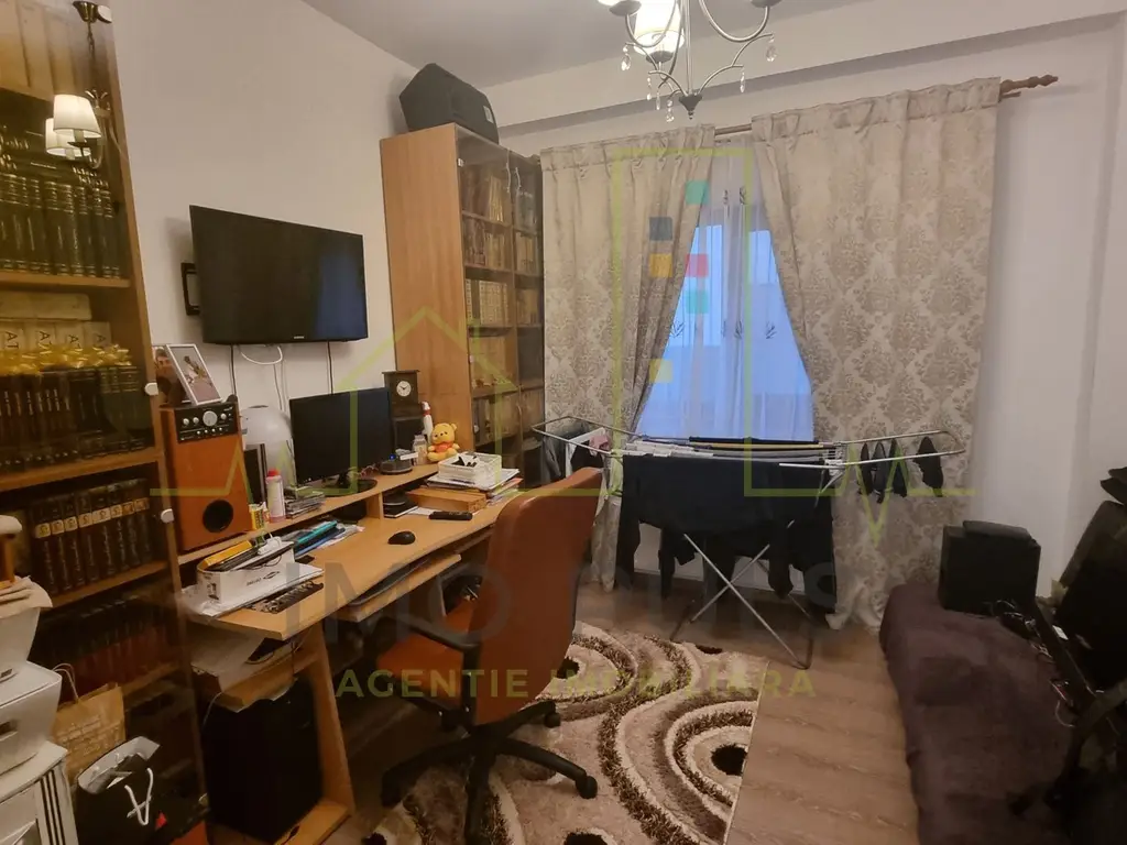 4 Camere. Mobilat si utilat. Drum asfaltat.