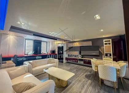 Apartament 3 camere tip Penthouse, 80 mp, 30 mp terasa, boxa, 2 parcari, Marasti