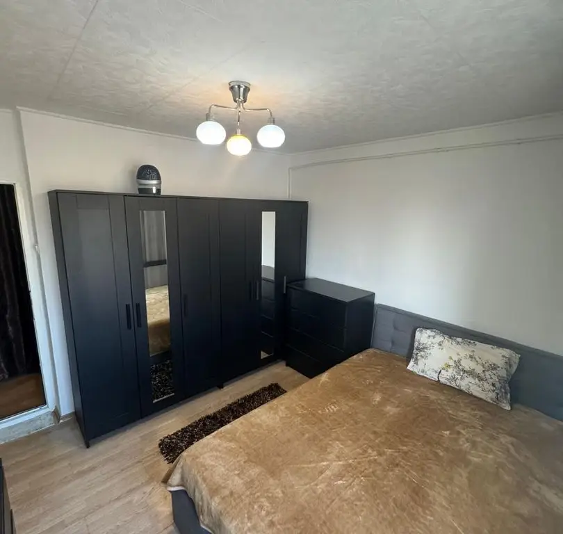Apartament 3 camere de vânzare – Șos. București
