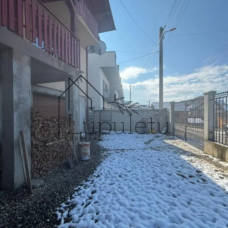 Casă de Vânzare | 4 camere | 156 mp utili | Șura Mare