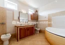 Casa ideală pentru familie: școală la 3 min. Zonă foarte liniștită.