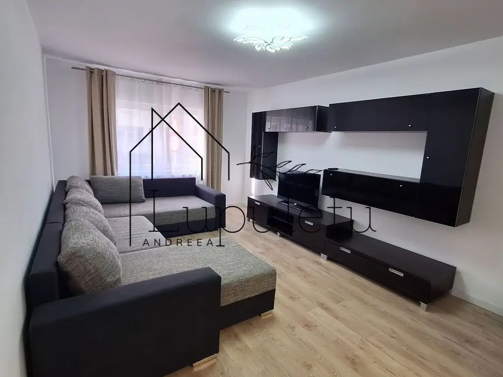 Apartament de Inchiriat | 3 Camere | Parter | Decomandat | Strand