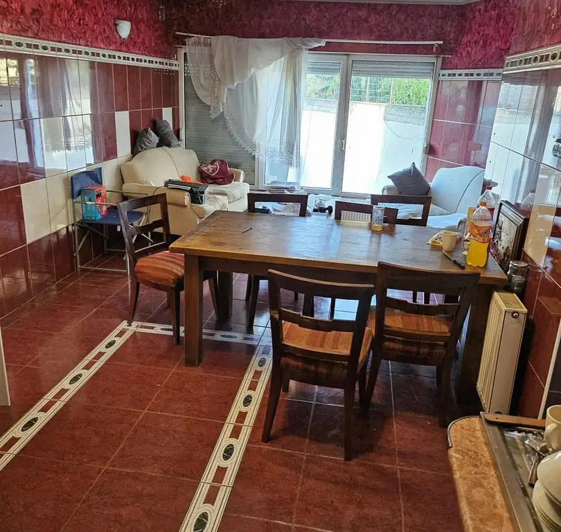 BRASADAS vinde casa individuala zona DARA cu 5 cam si teren 4ari.