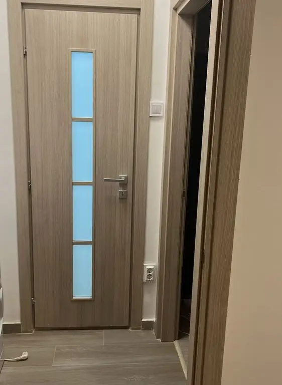 Vand apartament 3 camere Drumul Taberei-Romancierilor