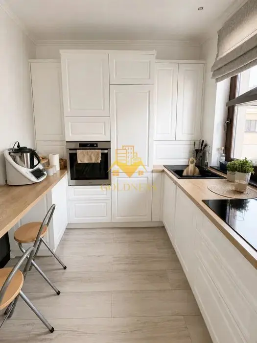 2 camere open space, Parcare, Modern, Intre Lacuri