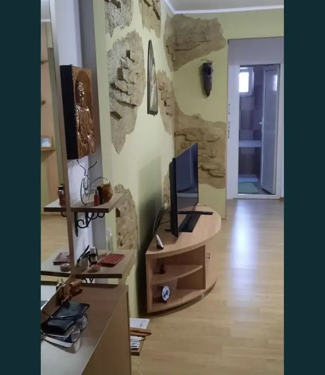 De vanzare apartament cu 2 camere