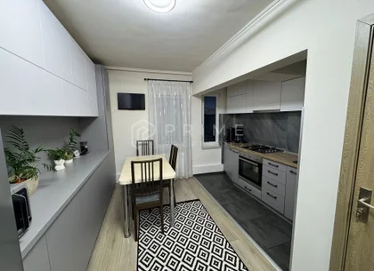 Apartament cu 3 camere, decomandat – Cartier Tudor- Mobilat și utilat