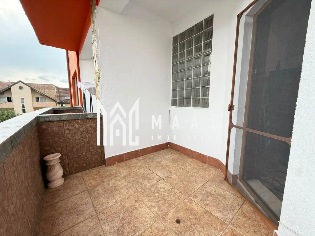 Apartament 4 camere | Curte | 3 bai | 4 balcoane | Strand