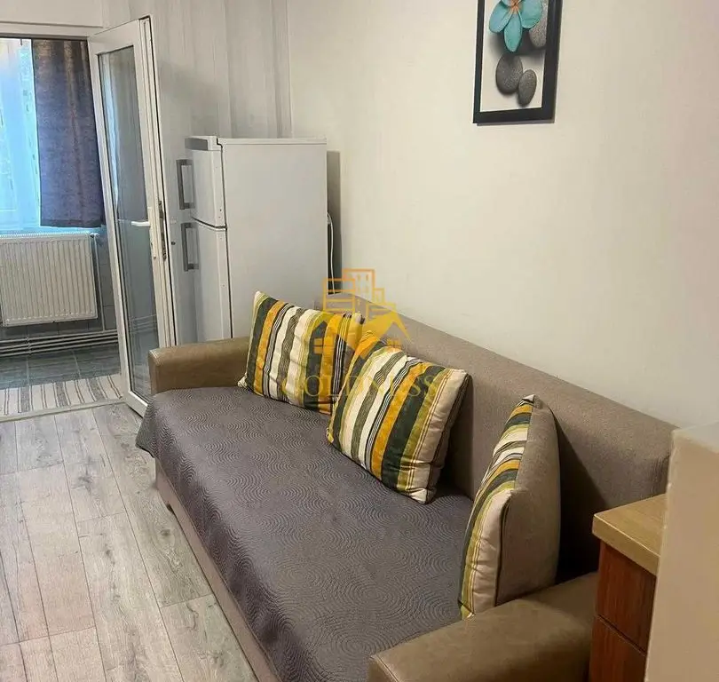 1 camera, Intre Lacuri, Iulius Mall, FSEGA, Centrala proprie