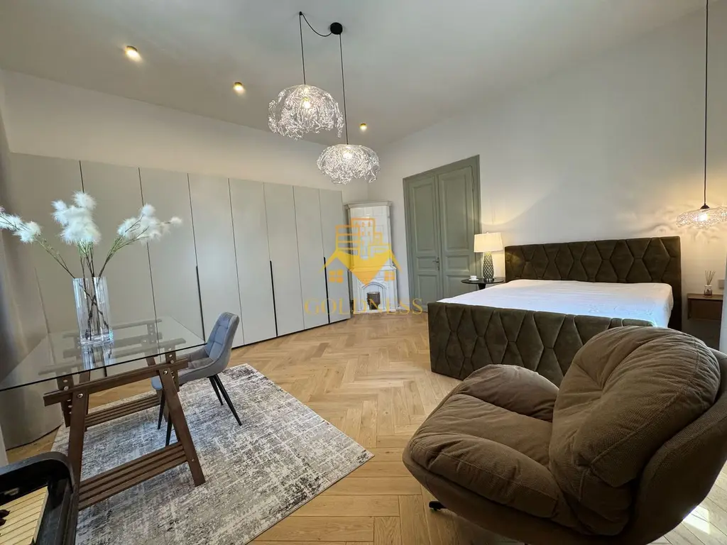 2 camere, Lux, Ultracentral, Parcare, Prima Inchiriere, Piata Unirii