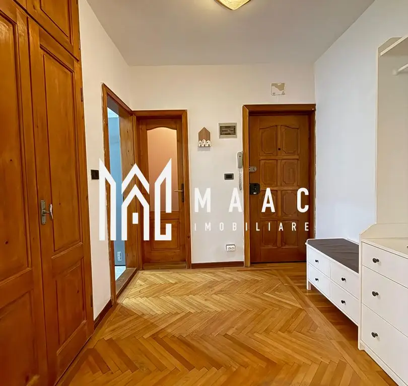 Apartament 3 camere | 2 bai | Renovat | Balcon | V. Aurie