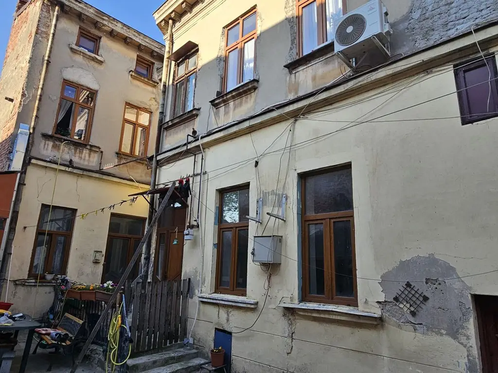 Gara de Nord apartament 2 camere parter de vila