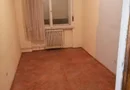 BRASADAS vinde apt 4 camere etaj 4/4 in centru.