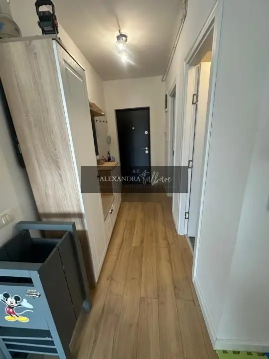 Apartament de vanzare 3 camere, 66 mp, 2 bai, balcon, 2 parcari