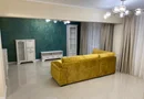 Inchiriez apartament zona Decebal