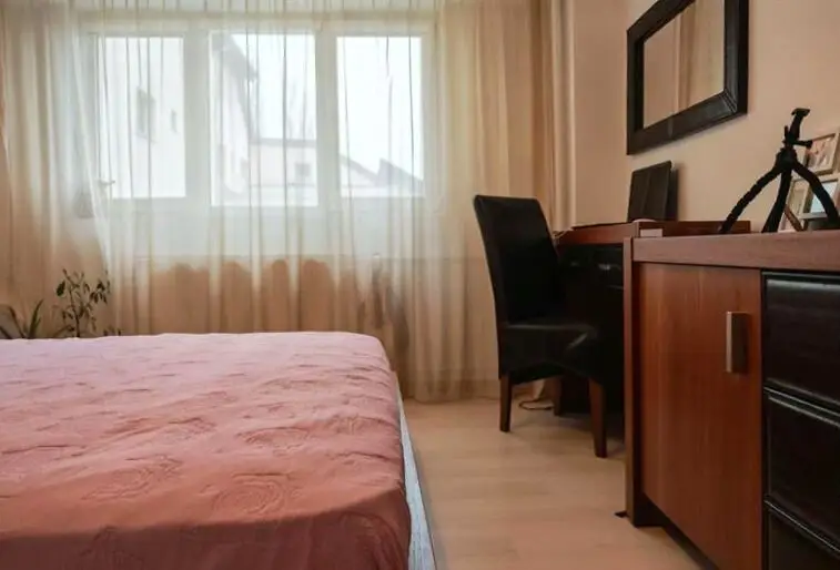 Apartament 3 camere spațios Băneasa aproape de Parcul Herăstrău