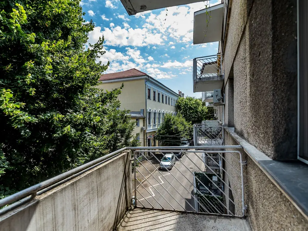 Câștigi o oră pe zi! Apartament cu 2 camere ultracentral, etaj 2