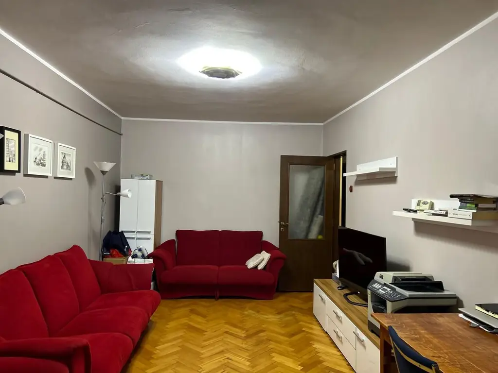 Apartament cu 3 camere, mobilat si utilat - Piata Centrala