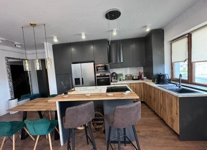 3 Camere cu 2 locuri de parcare (Negociabil) - Proprietar
