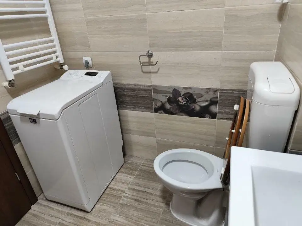 Ag BRASADAS vinde ap 2 cam Confort Urban Rahova.