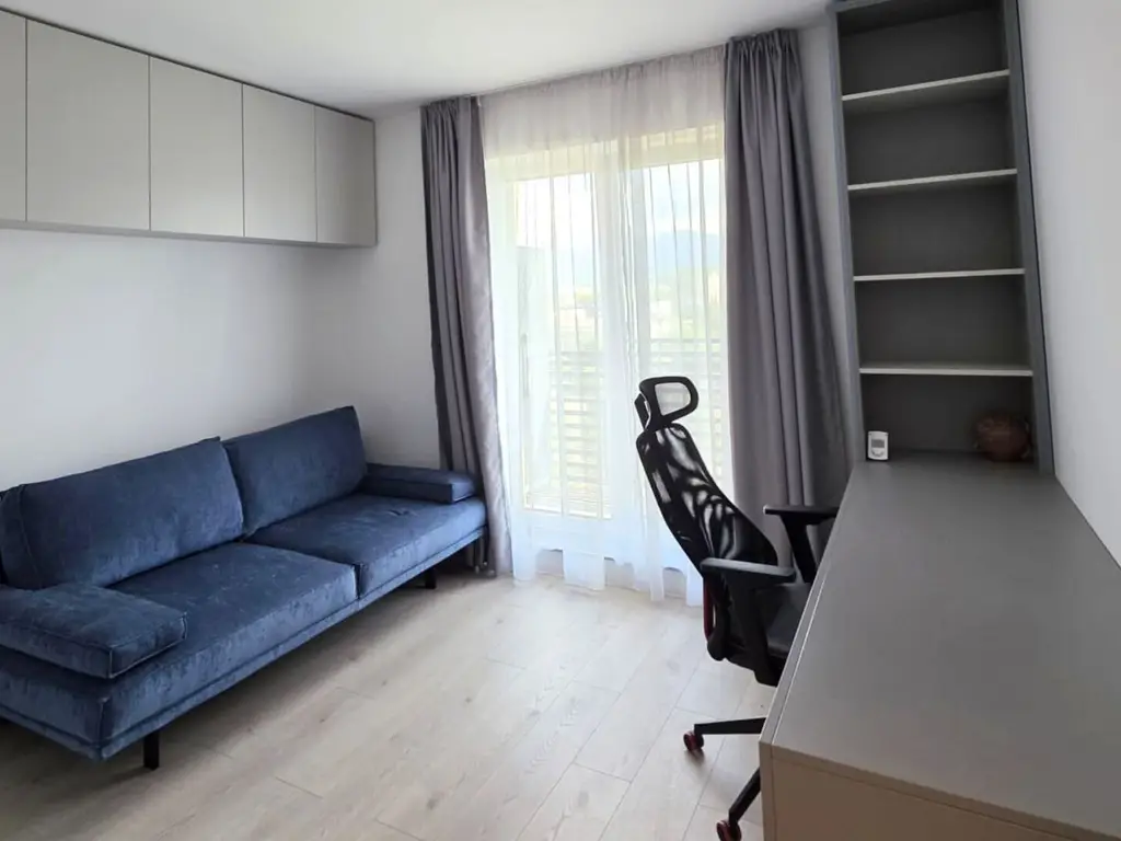 Apartament 3 camere de închiriat vedere spectaculoasă spre Tâmpa Qualis Coresi