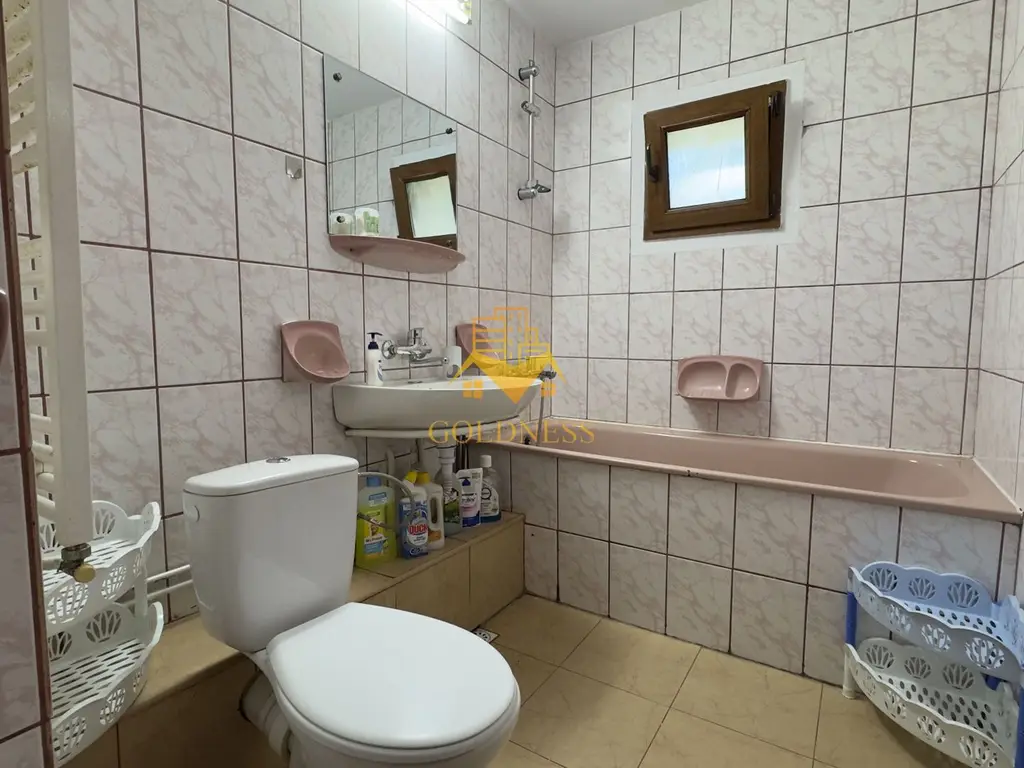 3 camere, decomandate, 2 balcoane, 2 bai, Manastur Zona 18 GYM, Tasnad